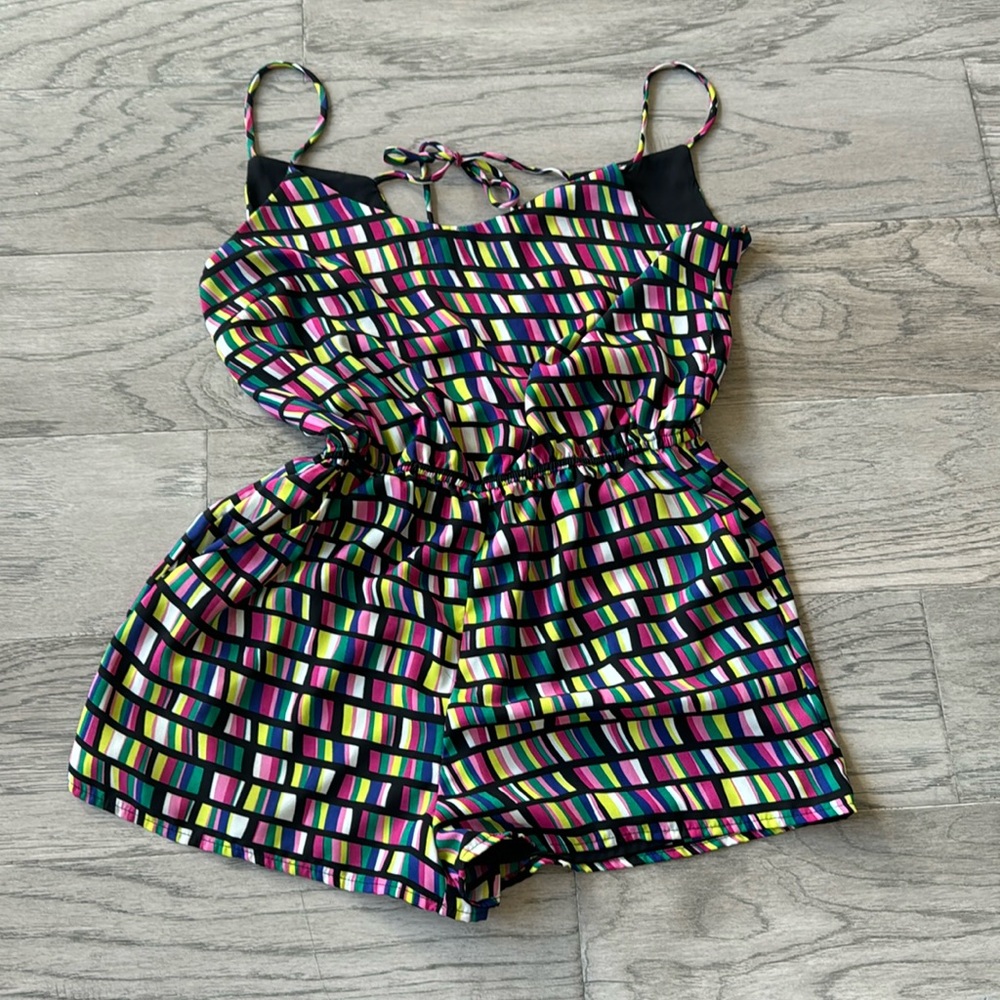 Love…ady colorful romper with pockets